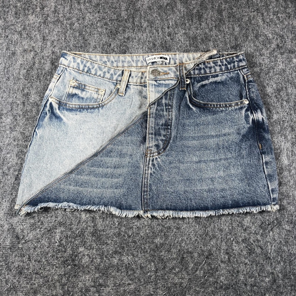 Fashion Nova Skirt Womens Small Blue Denim Asymmetrical Two Tone Raw Hem Mini